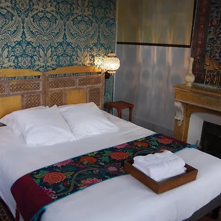 La Maison Des Lumieres Otel 3*
