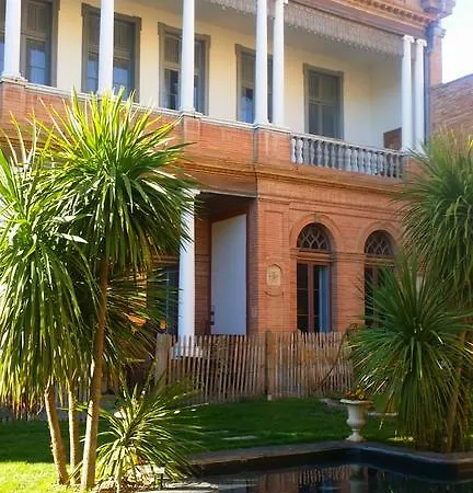 La Maison Des Lumieres 3* Beaumont-de-Lomagne