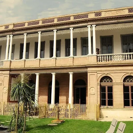 La Maison Des Lumieres 3* Beaumont-de-Lomagne